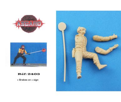 F1 Pit Crew Figure Lollipop Man "Brakes on" sign 1/20 - Asgard - 2403