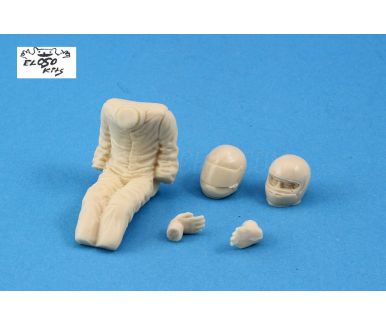 F-1 Driver Figure Set - Sitting in the Cockpit with three different Helmets 1/20 - El Oso Kits - 003
