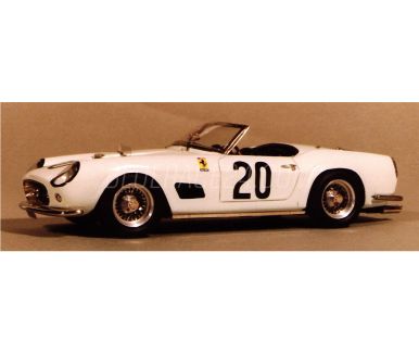 Ferrari 250 GT SWB California Le Mans 1960 1/24 - Renaissance - 24/01C